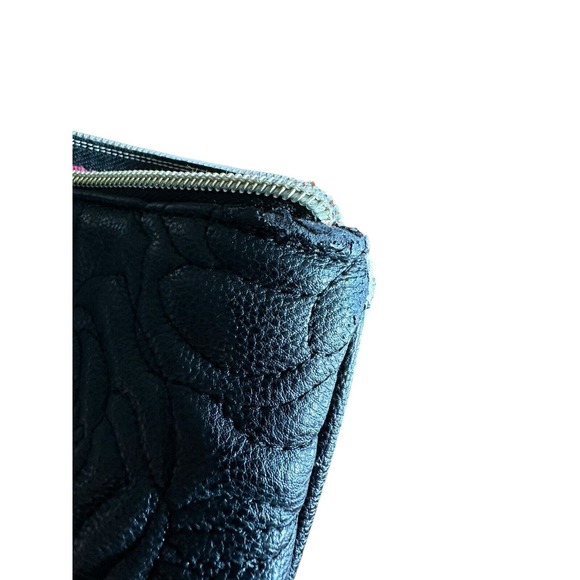 Betsy Johnson Black & White Roses Satchel Tote - Picture 5 of 13